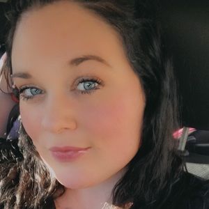 Meet your Posher, Kylee